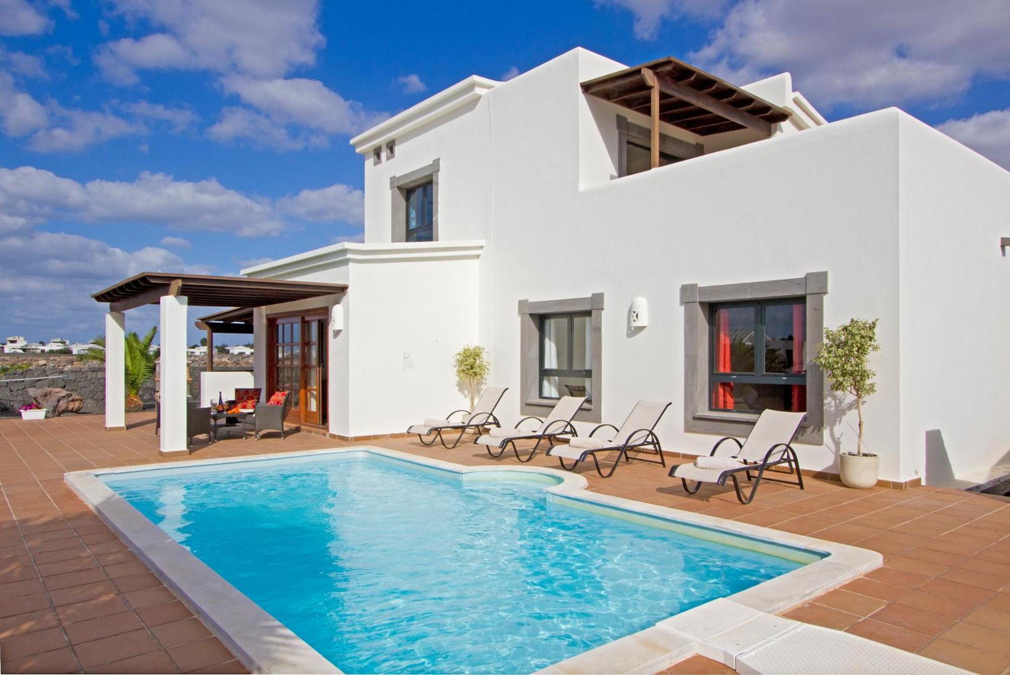 Three-Bedroom Villa Private Pool