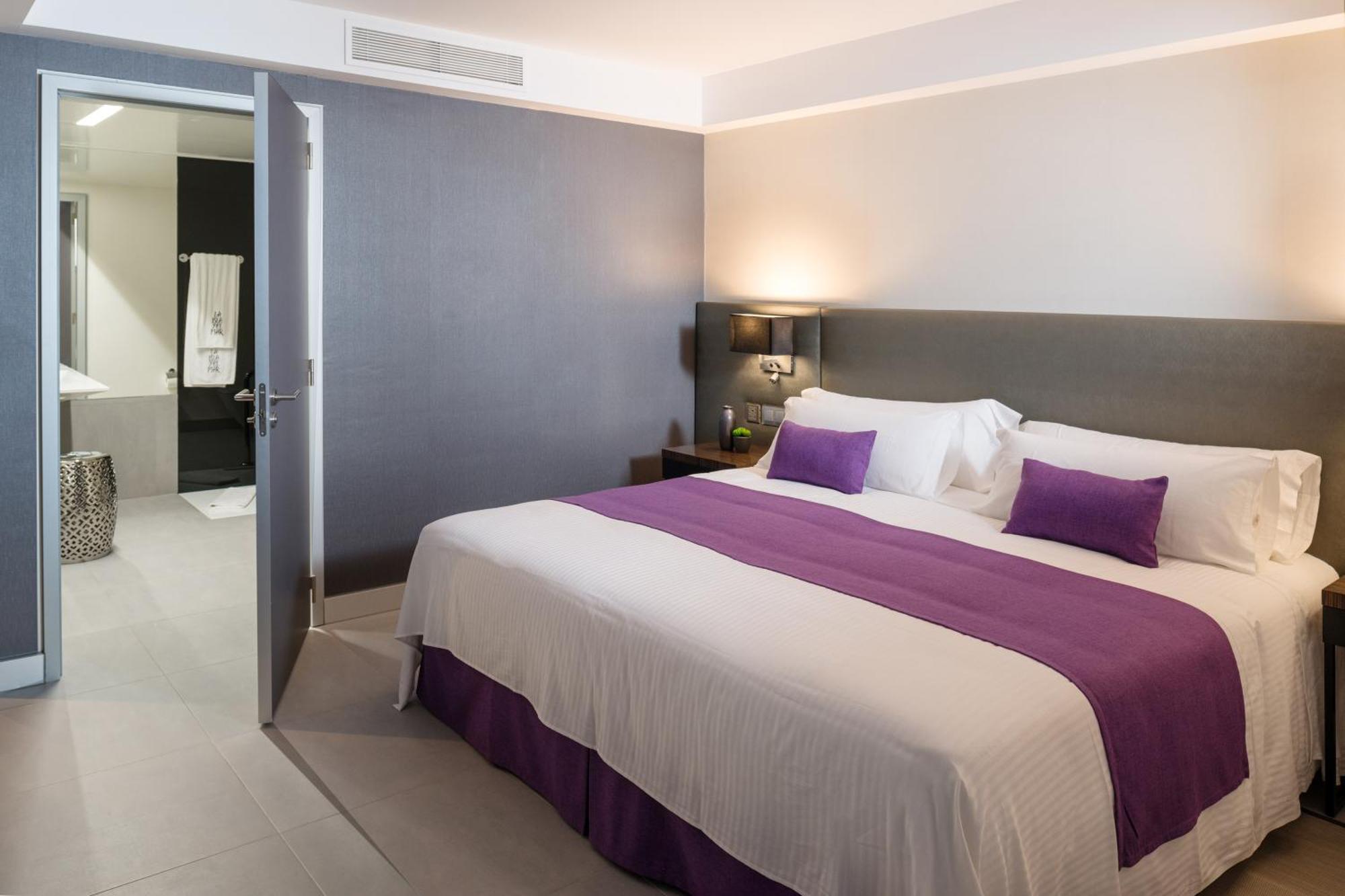 Suite (2 Guest)