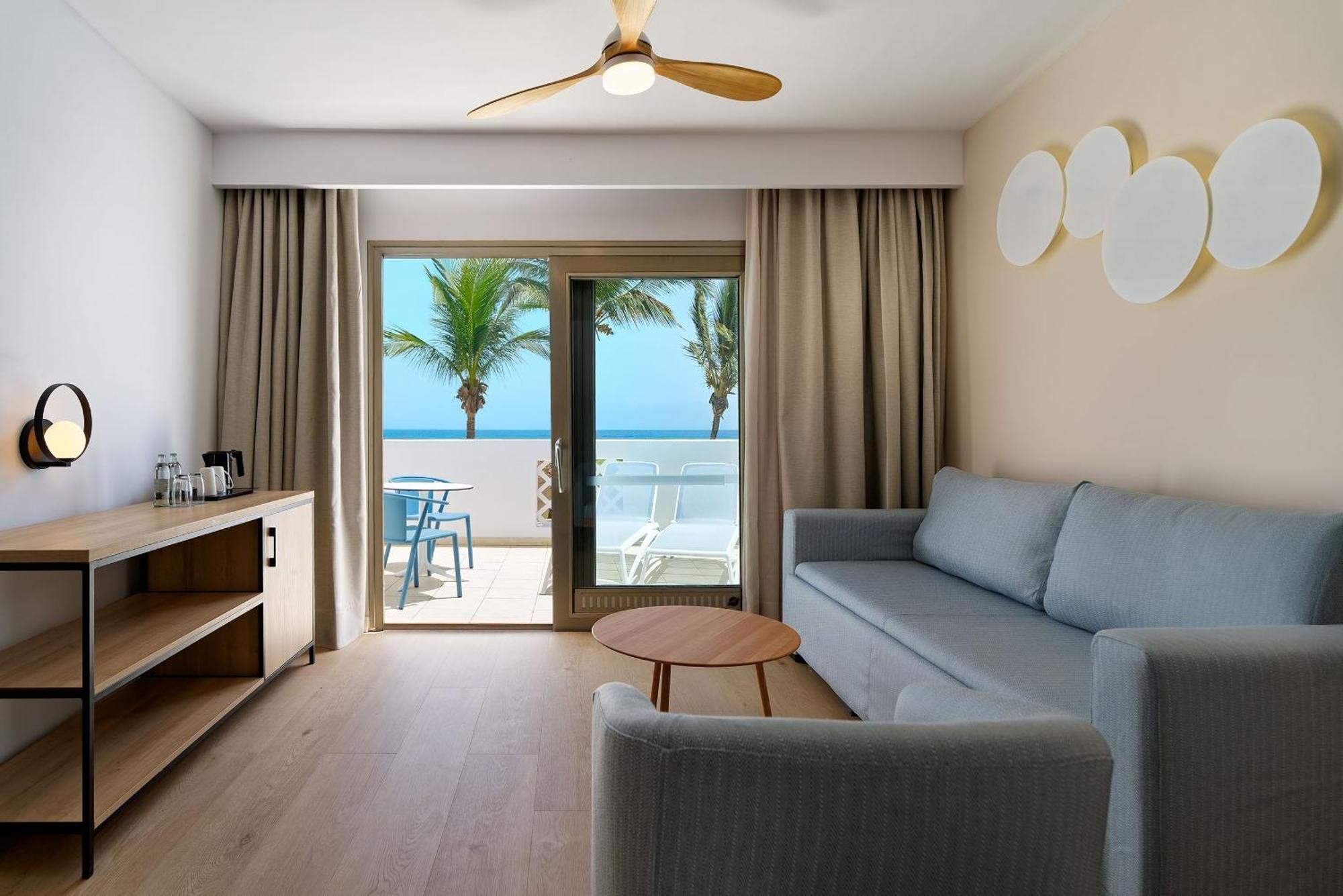 Double or Twin Room Side Sea View