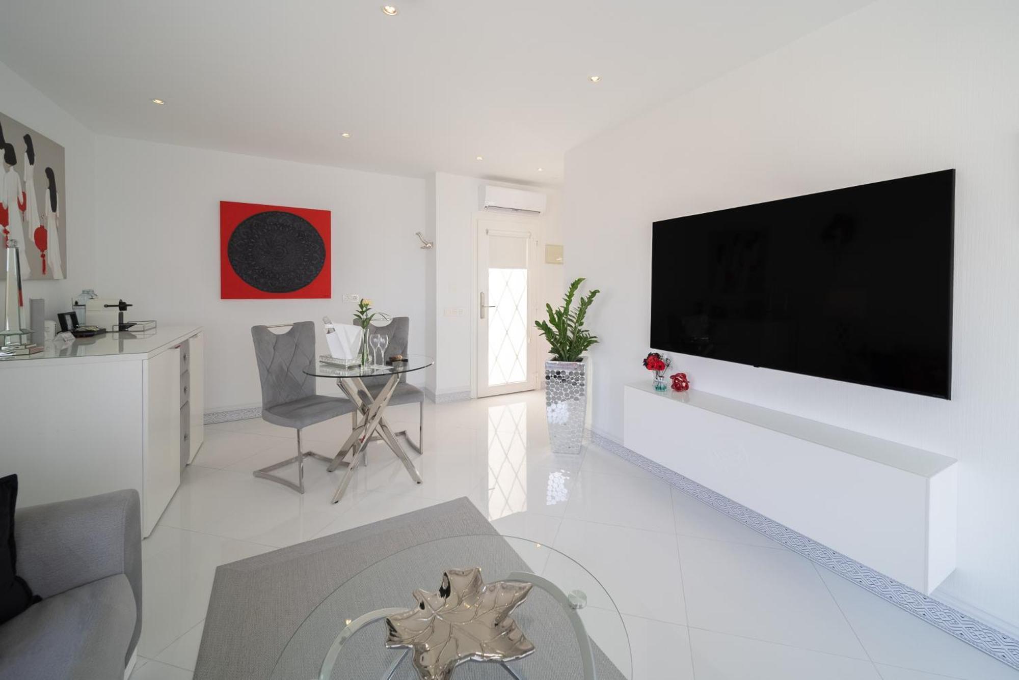 1 Bedroom Standard Suite Sea View