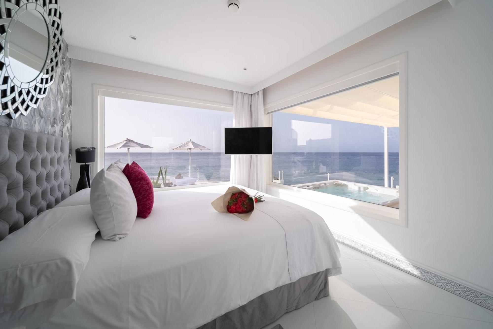 Suite Lanis 2 Bedroom Hot Tub & Sea View