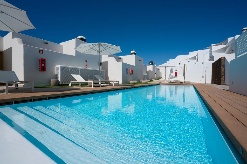 Two-Bedroom Apartment Pool View,445341156:JPEG