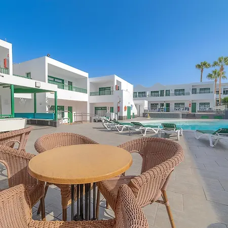 Apartamentos Elena-2