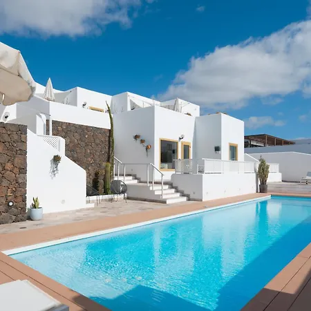 La Concha Boutique Apartments - Adults Only-3