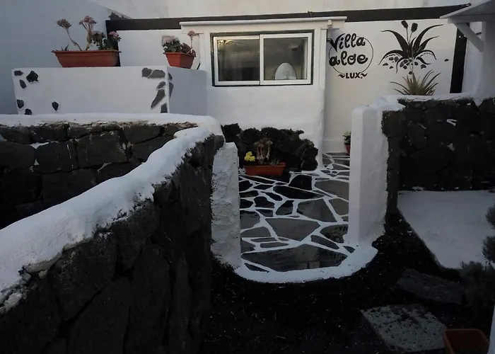 Aloelux Villa !! - Private Villa With Pool , Jacuzzi, Cinema, Massage ,Wonderful View, Art Desing Villa Tías