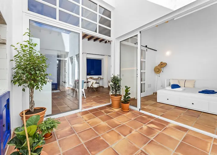 Luxury House Grand Central